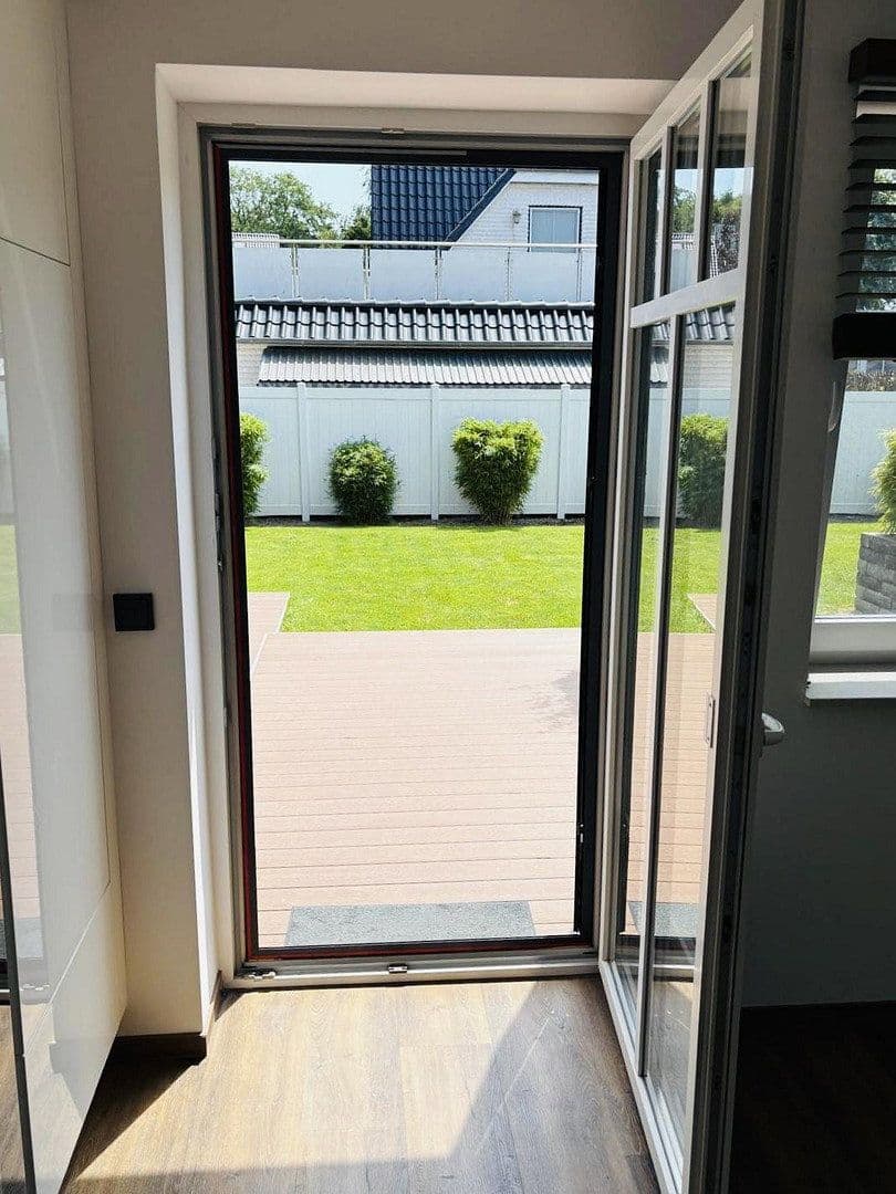 Prodej domu 161 m², pozemek 786 m², Dorfstraße 16 A, Fahrdorf, Šlesvicko-Holštýnsko Prodej domu 161 m², pozemek 786 m², Dorfstraße 16 A, Fahrdorf, Šlesvicko-Holštýnsko