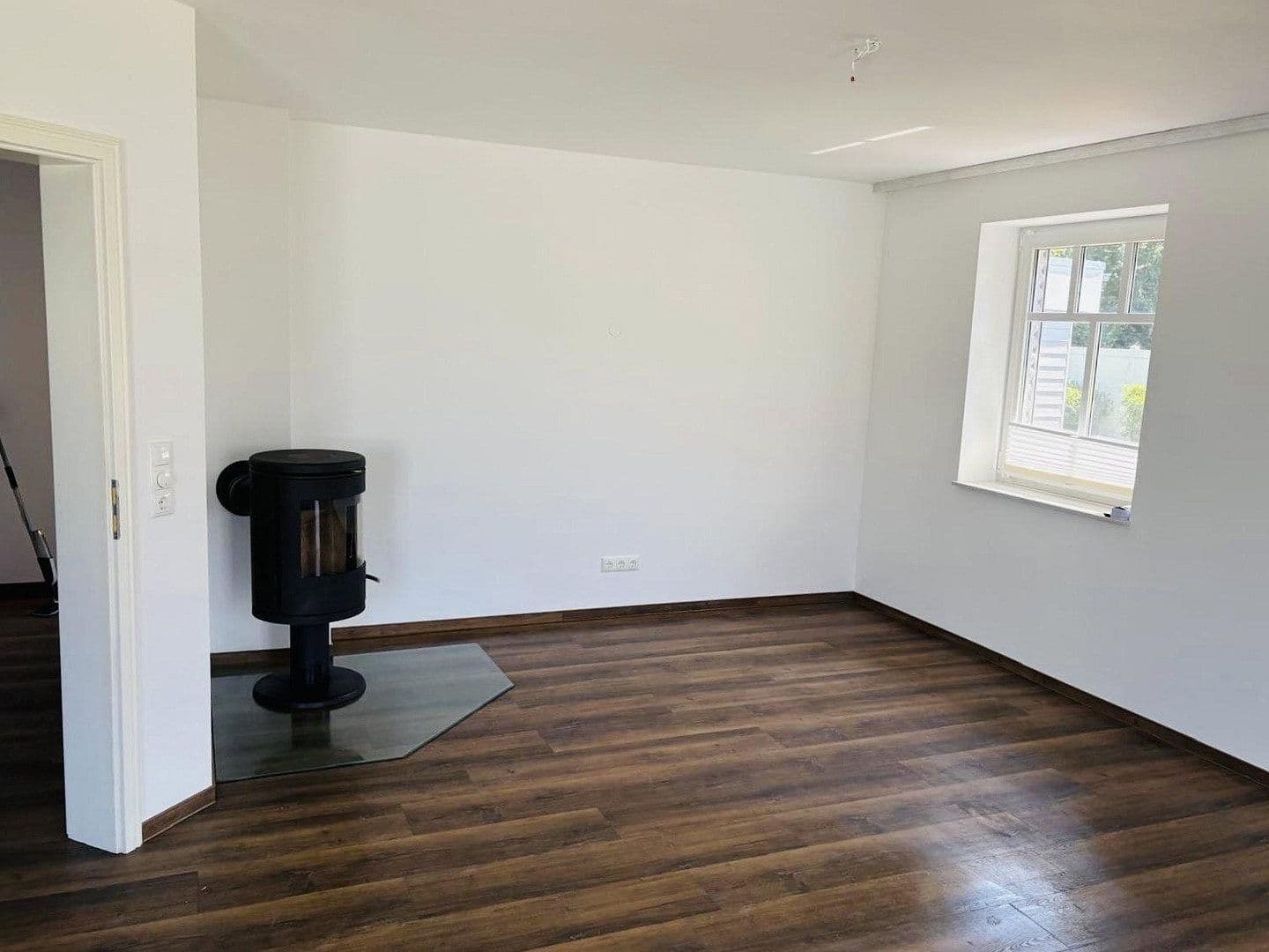 Prodej domu 161 m², pozemek 786 m², Dorfstraße 16 A, Fahrdorf, Šlesvicko-Holštýnsko Prodej domu 161 m², pozemek 786 m², Dorfstraße 16 A, Fahrdorf, Šlesvicko-Holštýnsko