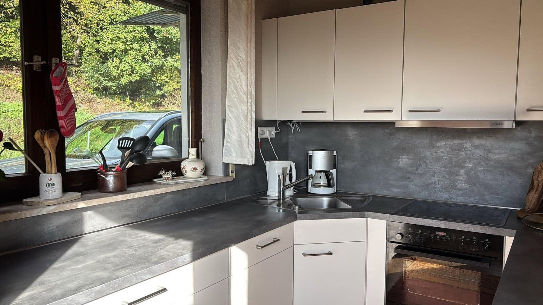Prodej domu 120 m², pozemek 1.096 m², Biedenkopf, Hessen Prodej domu 120 m², pozemek 1.096 m², Biedenkopf, Hessen