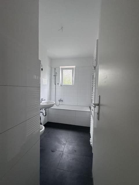 Pronájem bytu 3+1 62 m², Beulshäuser Straße 6, Einbeck, Dolní Sasko Pronájem bytu 3+1 62 m², Beulshäuser Straße 6, Einbeck, Dolní Sasko
