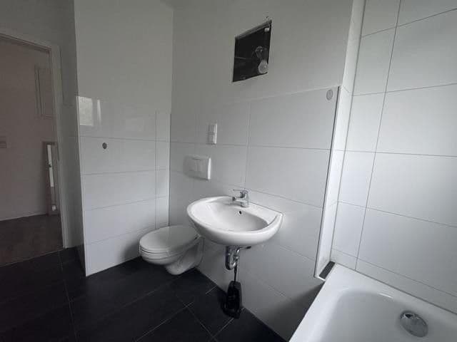 Pronájem bytu 3+1 62 m², Beulshäuser Straße 6, Einbeck, Dolní Sasko Pronájem bytu 3+1 62 m², Beulshäuser Straße 6, Einbeck, Dolní Sasko