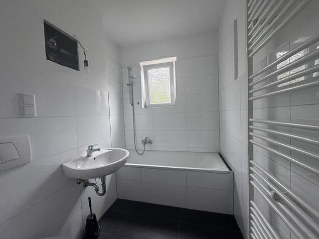 Pronájem bytu 3+1 62 m², Beulshäuser Straße 6, Einbeck, Dolní Sasko Pronájem bytu 3+1 62 m², Beulshäuser Straße 6, Einbeck, Dolní Sasko