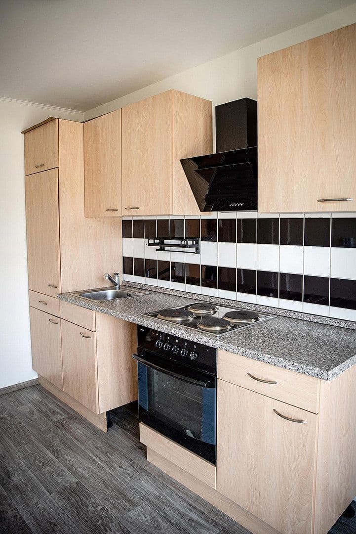 Pronájem bytu 3+1 79 m², Neunburgerstraße 22, Stamsried, Bavorsko Pronájem bytu 3+1 79 m², Neunburgerstraße 22, Stamsried, Bavorsko