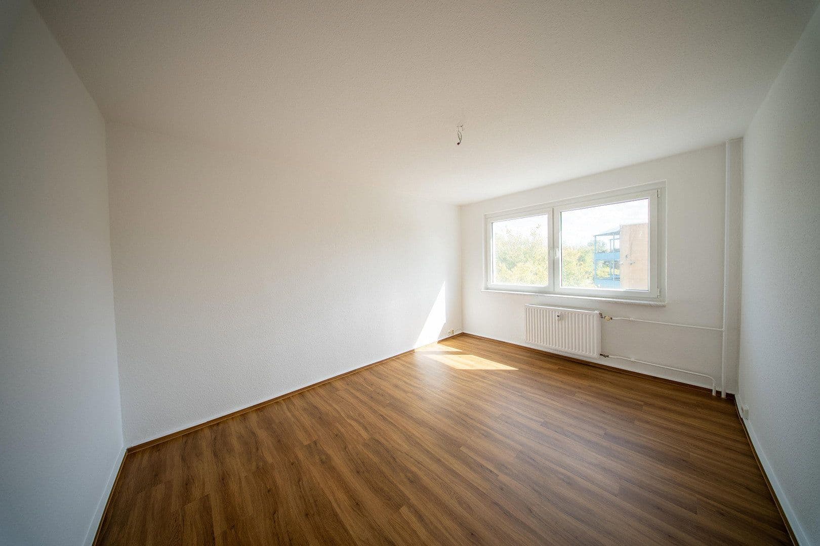 Pronájem bytu 4+1 75 m², Puschkinstraße 24, Bitterfeld-Wolfen, Sasko-Anhaltsko Pronájem bytu 4+1 75 m², Puschkinstraße 24, Bitterfeld-Wolfen, Sasko-Anhaltsko