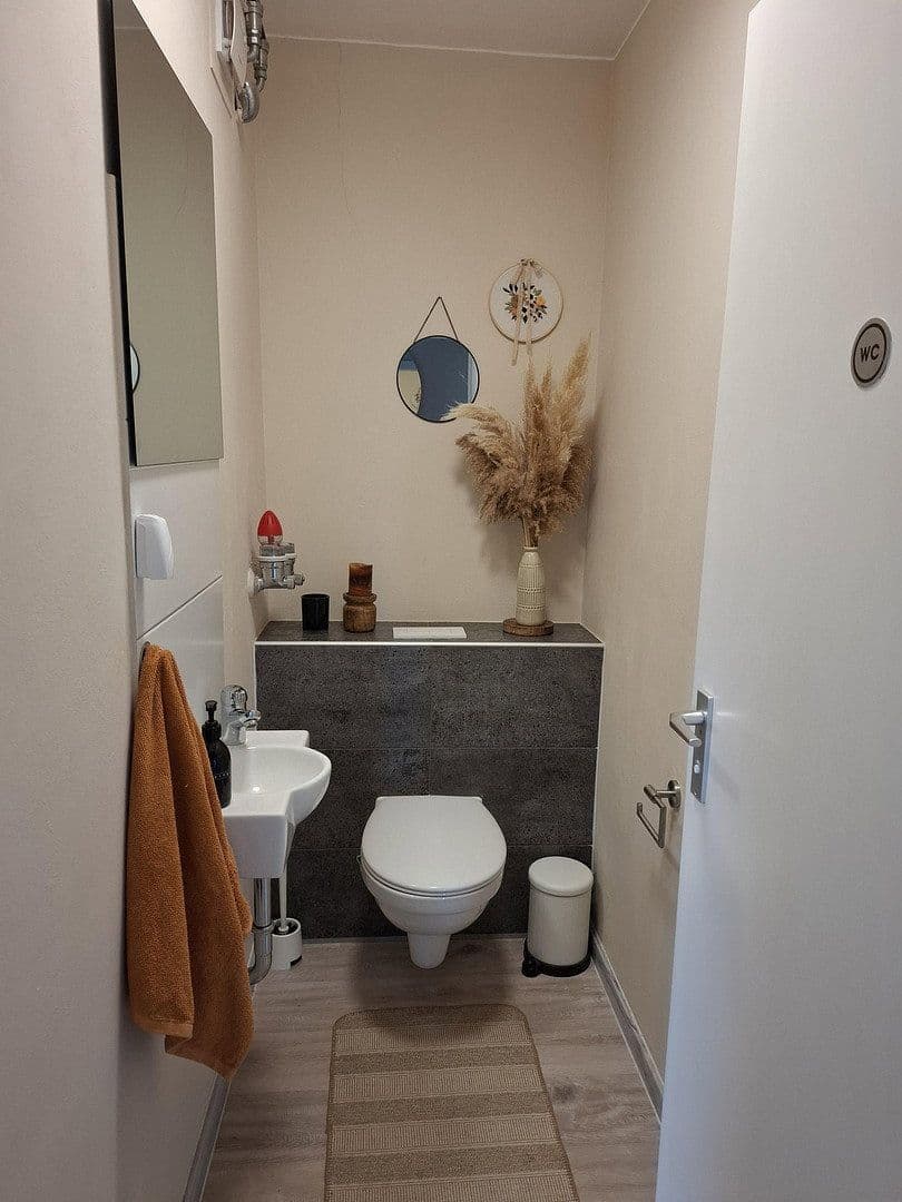Prodej bytu 3+1 83 m², Birkenfeld, Porýní-Falc Prodej bytu 3+1 83 m², Birkenfeld, Porýní-Falc