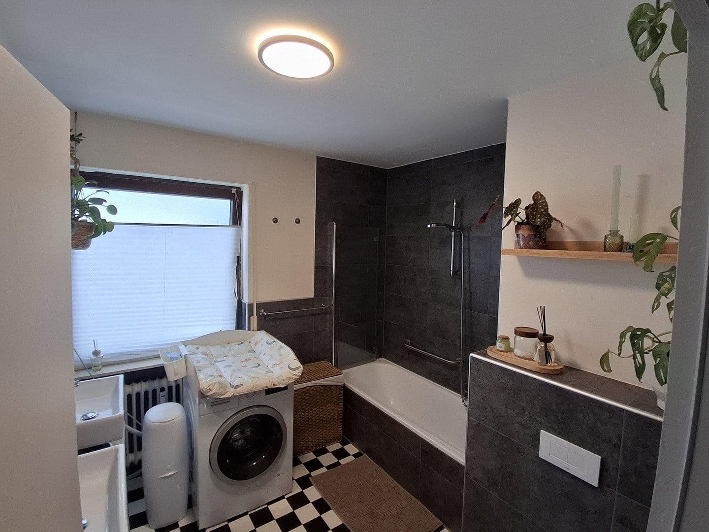 Prodej bytu 3+1 83 m², Birkenfeld, Porýní-Falc Prodej bytu 3+1 83 m², Birkenfeld, Porýní-Falc
