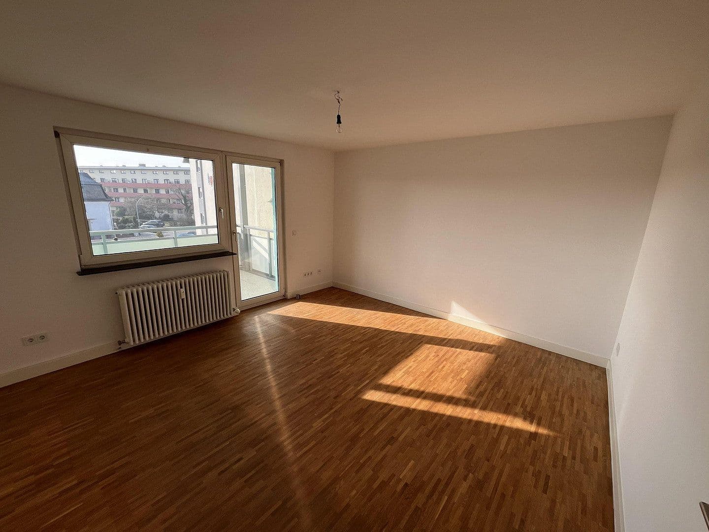 Prodej bytu 2+1 62 m², Viernheim, Hessen Prodej bytu 2+1 62 m², Viernheim, Hessen