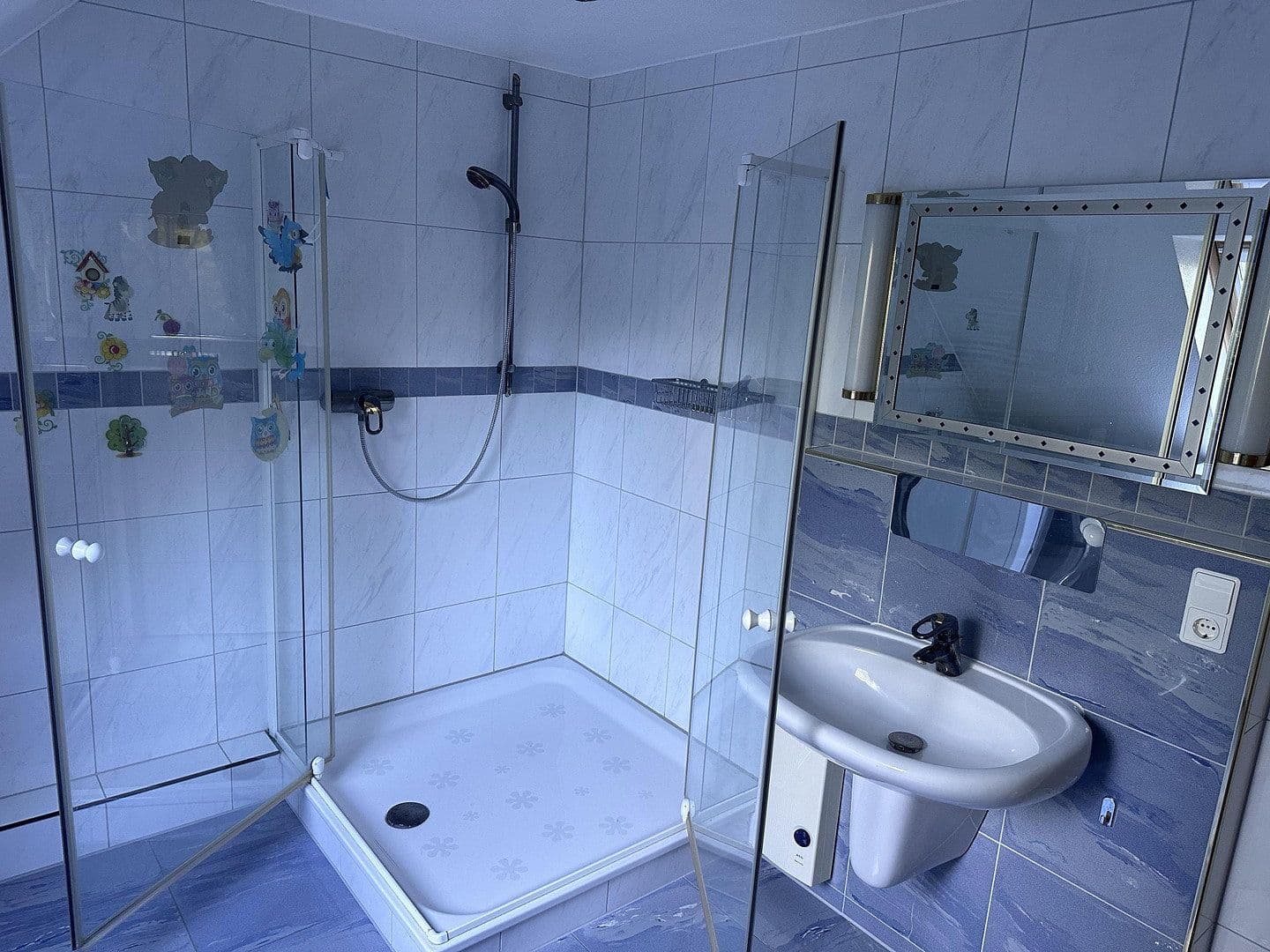 Prodej domu 169 m², pozemek 3.183 m², Karstraße 17a, Nettetal, Severní Porýní-Vestfálsko Prodej domu 169 m², pozemek 3.183 m², Karstraße 17a, Nettetal, Severní Porýní-Vestfálsko