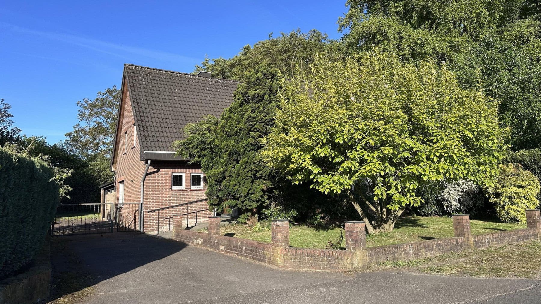 Prodej domu 169 m², pozemek 3.183 m², Karstraße 17a, Nettetal, Severní Porýní-Vestfálsko Prodej domu 169 m², pozemek 3.183 m², Karstraße 17a, Nettetal, Severní Porýní-Vestfálsko