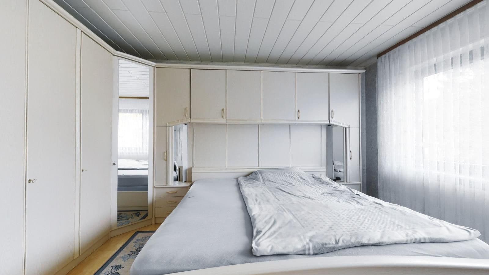 Prodej domu 244 m², pozemek 723 m², Kaiserslautern, Porýní-Falc Prodej domu 244 m², pozemek 723 m², Kaiserslautern, Porýní-Falc