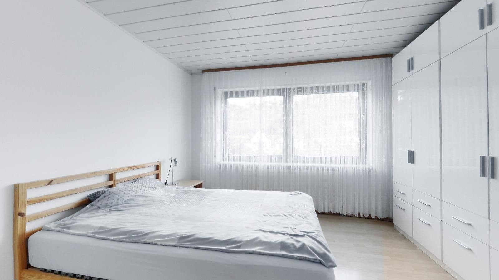 Prodej domu 244 m², pozemek 723 m², Kaiserslautern, Porýní-Falc Prodej domu 244 m², pozemek 723 m², Kaiserslautern, Porýní-Falc