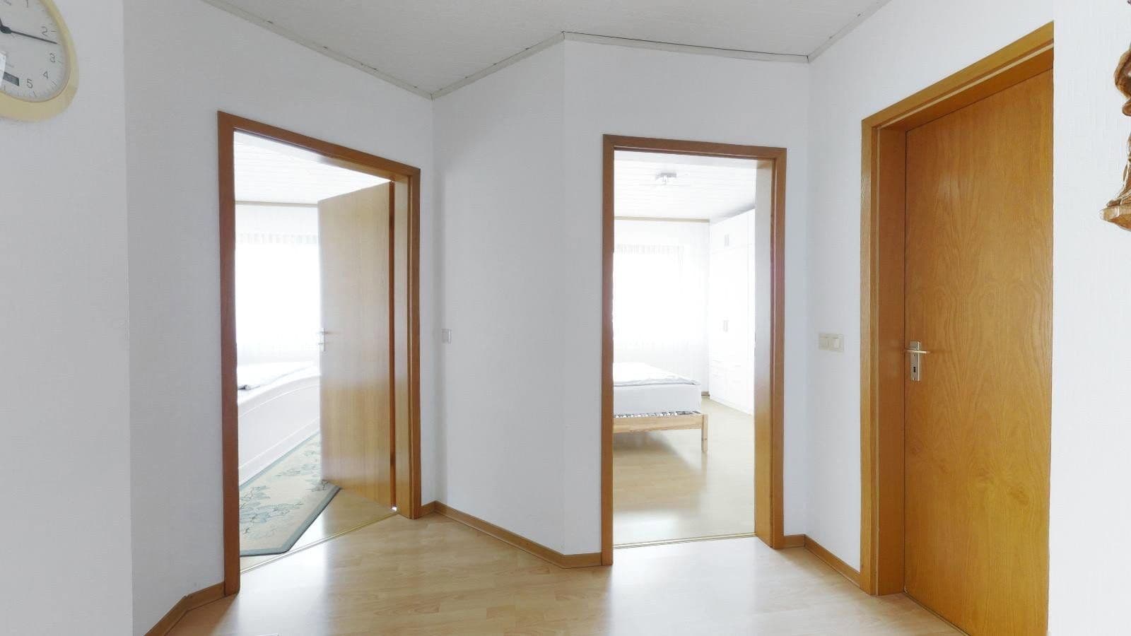 Prodej domu 244 m², pozemek 723 m², Kaiserslautern, Porýní-Falc Prodej domu 244 m², pozemek 723 m², Kaiserslautern, Porýní-Falc
