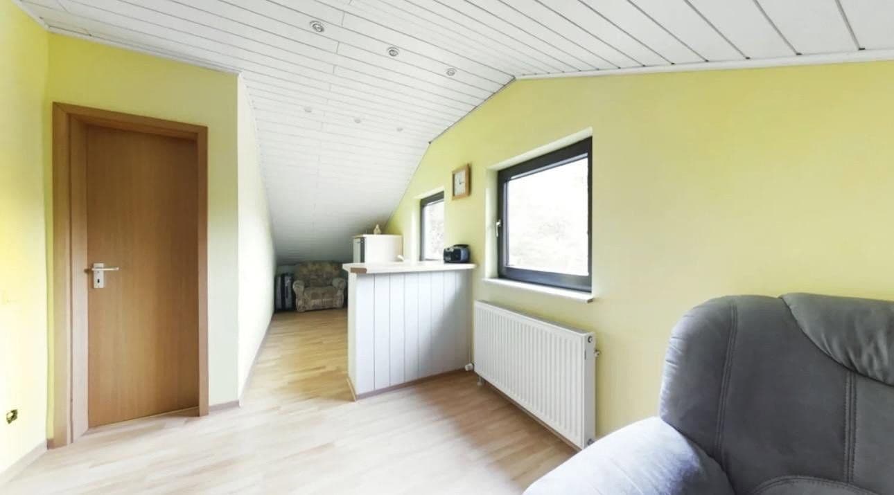 Prodej domu 244 m², pozemek 723 m², Kaiserslautern, Porýní-Falc Prodej domu 244 m², pozemek 723 m², Kaiserslautern, Porýní-Falc