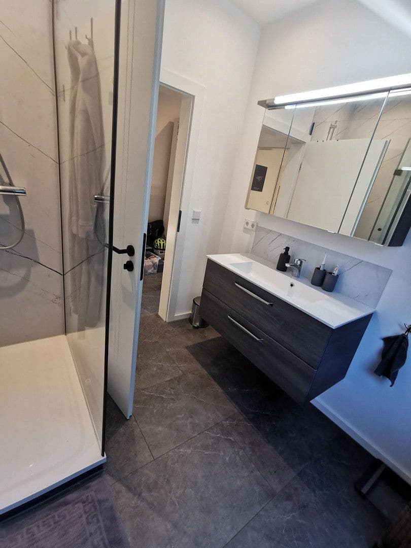 Pronájem bytu 2+kk 57 m², Leinfelden-Echterdingen, Bádensko-Württembersko Pronájem bytu 2+kk 57 m², Leinfelden-Echterdingen, Bádensko-Württembersko