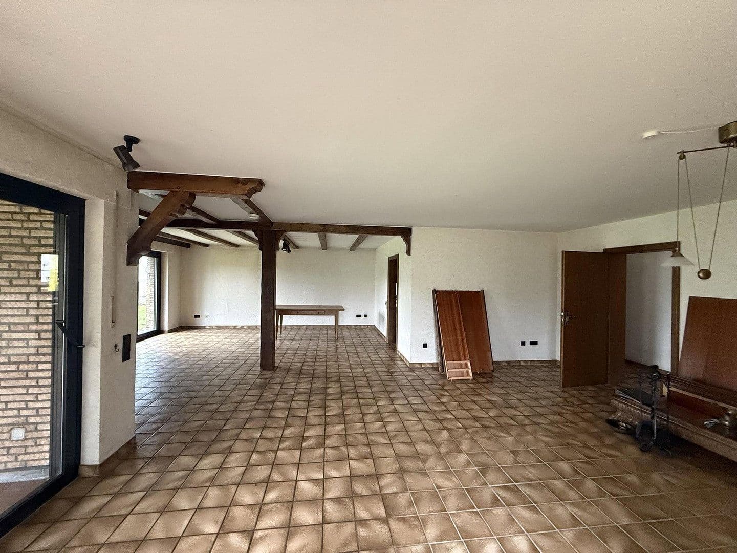 Pronájem domu 145 m², pozemek 650 m², Neuenrader Straße 27, Balve, Severní Porýní-Vestfálsko Pronájem domu 145 m², pozemek 650 m², Neuenrader Straße 27, Balve, Severní Porýní-Vestfálsko