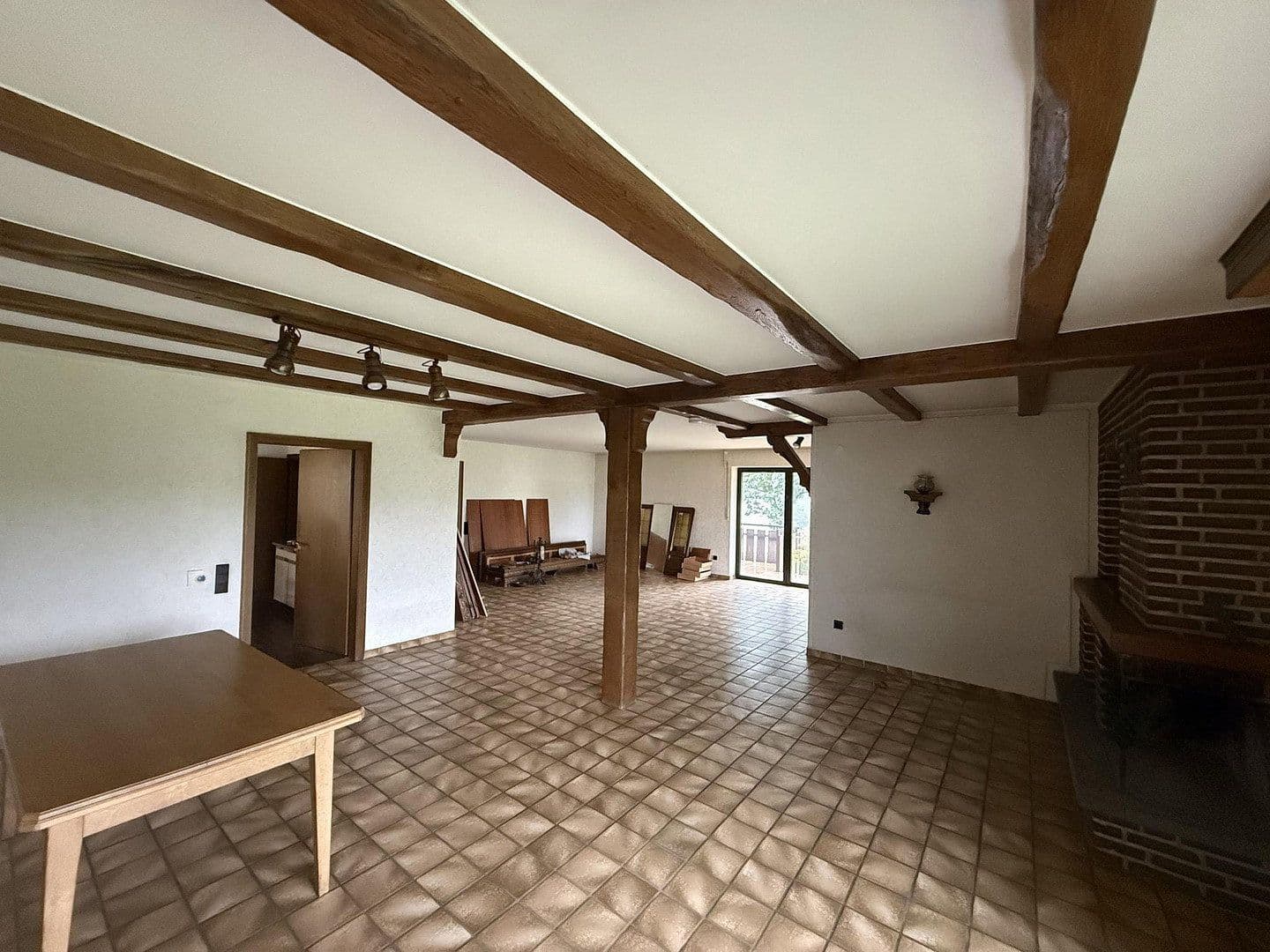 Pronájem domu 145 m², pozemek 650 m², Neuenrader Straße 27, Balve, Severní Porýní-Vestfálsko Pronájem domu 145 m², pozemek 650 m², Neuenrader Straße 27, Balve, Severní Porýní-Vestfálsko