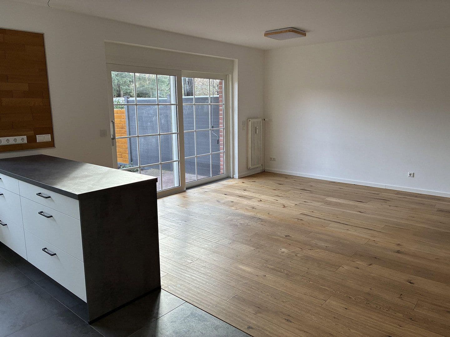 Prodej bytu 2+1 60 m², Wolfsburg, Dolní Sasko Prodej bytu 2+1 60 m², Wolfsburg, Dolní Sasko