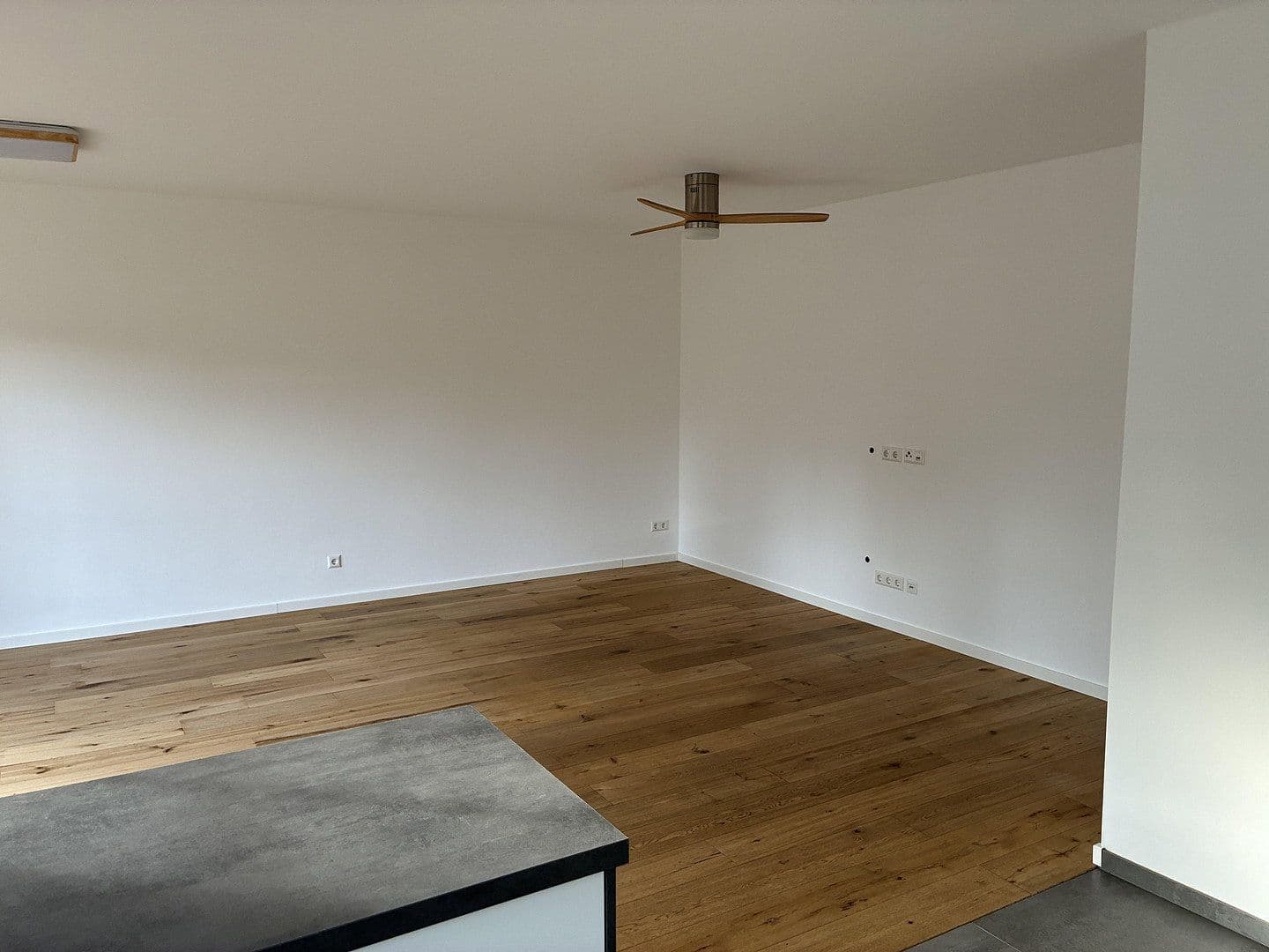 Prodej bytu 2+1 60 m², Wolfsburg, Dolní Sasko Prodej bytu 2+1 60 m², Wolfsburg, Dolní Sasko