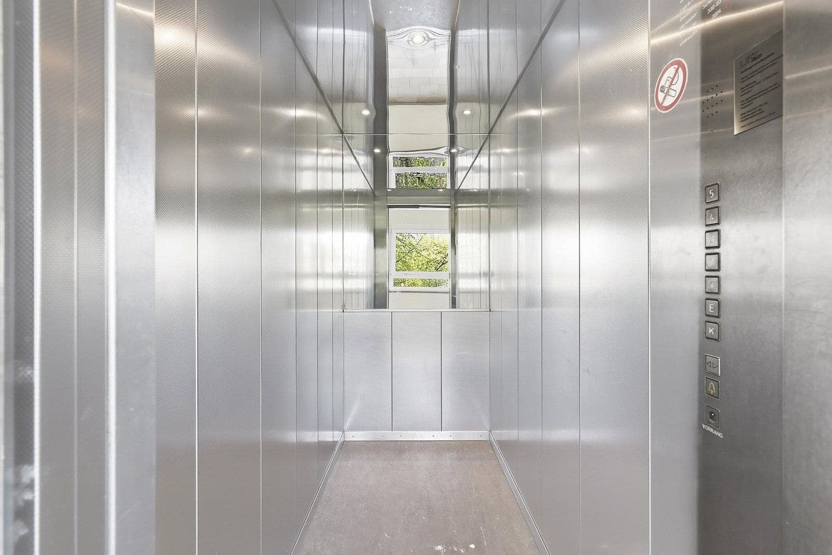 Pronájem bytu 2+kk 74 m², Landsberger Str. 431, München, Bavorsko Pronájem bytu 2+kk 74 m², Landsberger Str. 431, München, Bavorsko