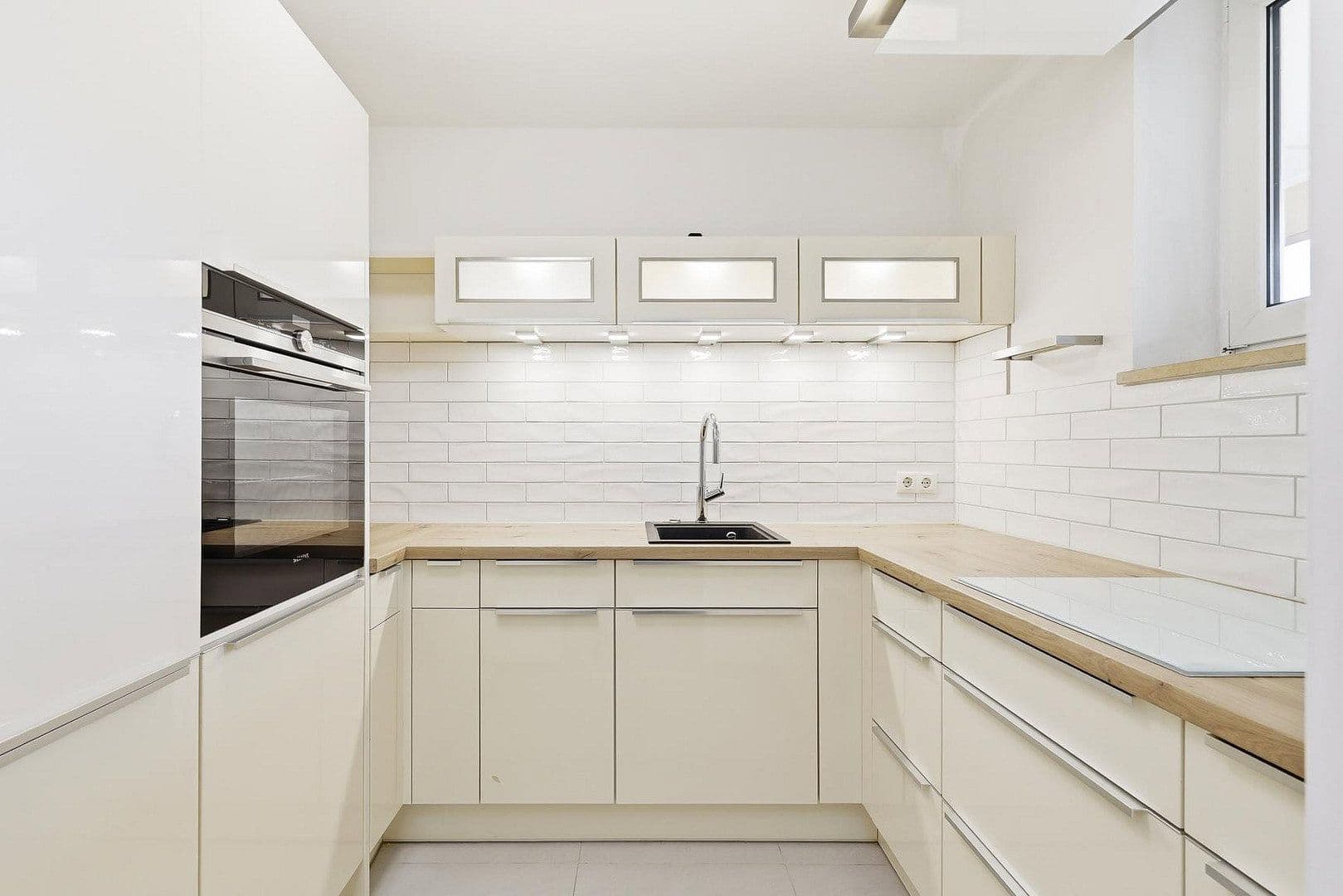 Pronájem bytu 2+kk 74 m², Landsberger Str. 431, München, Bavorsko Pronájem bytu 2+kk 74 m², Landsberger Str. 431, München, Bavorsko