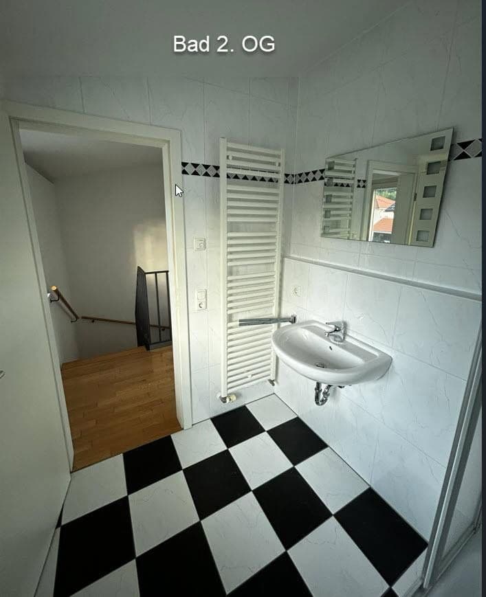 Prodej domu 133 m², pozemek 145 m², Hausham, Bavorsko Prodej domu 133 m², pozemek 145 m², Hausham, Bavorsko