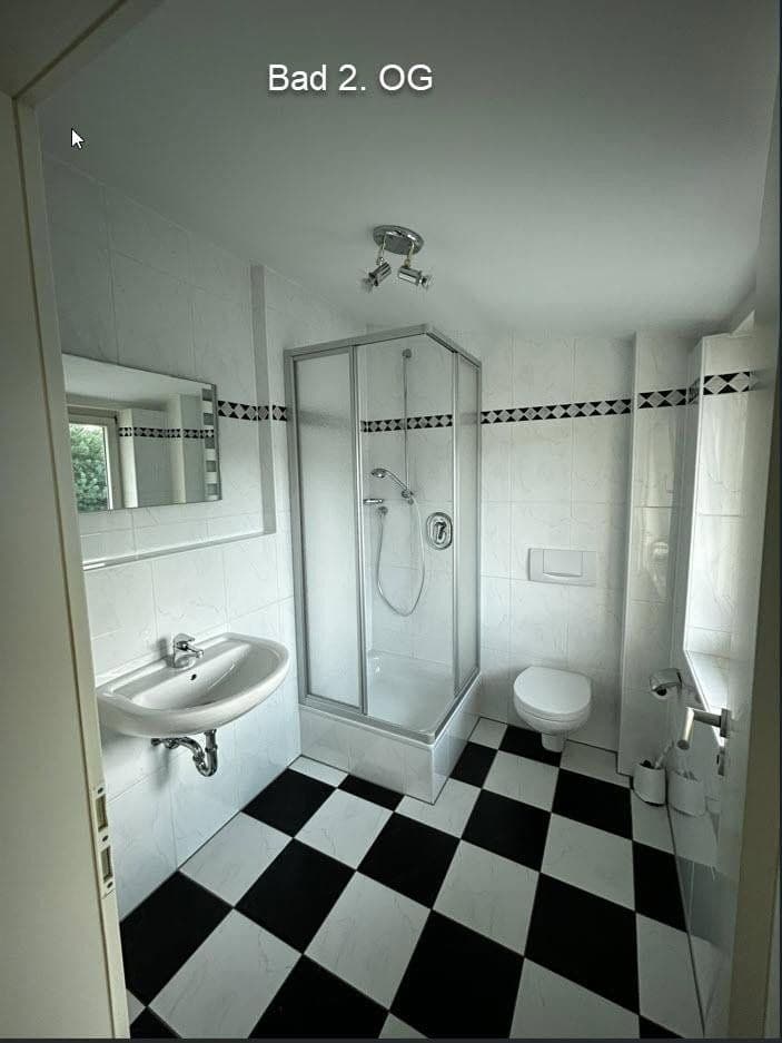 Prodej domu 133 m², pozemek 145 m², Hausham, Bavorsko Prodej domu 133 m², pozemek 145 m², Hausham, Bavorsko