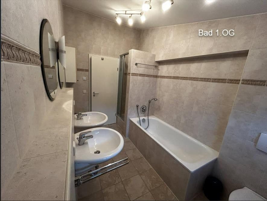 Prodej domu 133 m², pozemek 145 m², Hausham, Bavorsko Prodej domu 133 m², pozemek 145 m², Hausham, Bavorsko