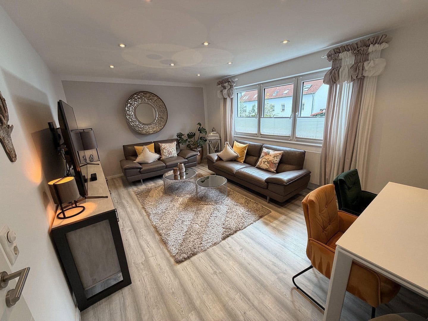 Prodej domu 225 m², pozemek 350 m², Aystetten, Bavorsko Prodej domu 225 m², pozemek 350 m², Aystetten, Bavorsko