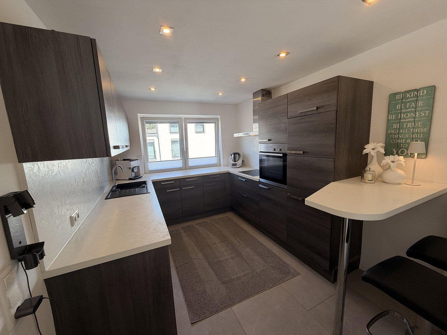 Prodej domu 225 m², pozemek 350 m², Aystetten, Bavorsko Prodej domu 225 m², pozemek 350 m², Aystetten, Bavorsko