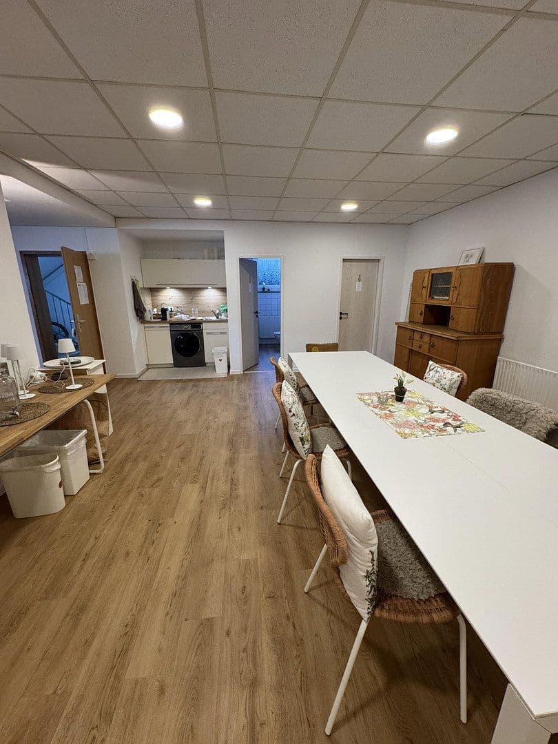Pronájem kanceláře 140 m², Bietigheim-Bissingen, Bádensko-Württembersko Pronájem kanceláře 140 m², Bietigheim-Bissingen, Bádensko-Württembersko