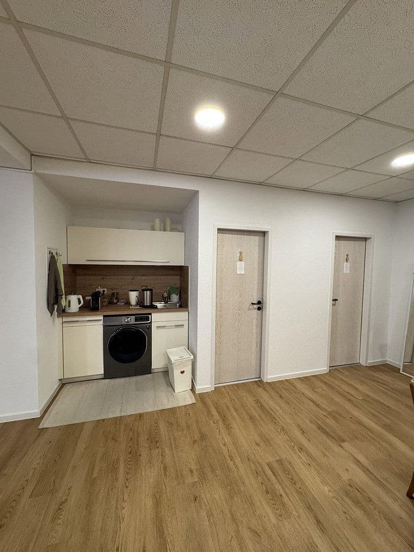 Pronájem kanceláře 140 m², Bietigheim-Bissingen, Bádensko-Württembersko Pronájem kanceláře 140 m², Bietigheim-Bissingen, Bádensko-Württembersko