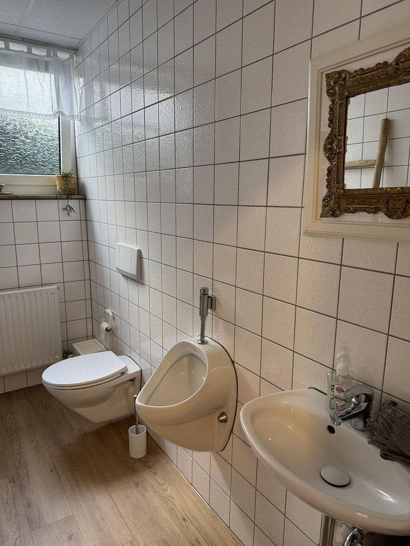 Pronájem kanceláře 140 m², Bietigheim-Bissingen, Bádensko-Württembersko Pronájem kanceláře 140 m², Bietigheim-Bissingen, Bádensko-Württembersko