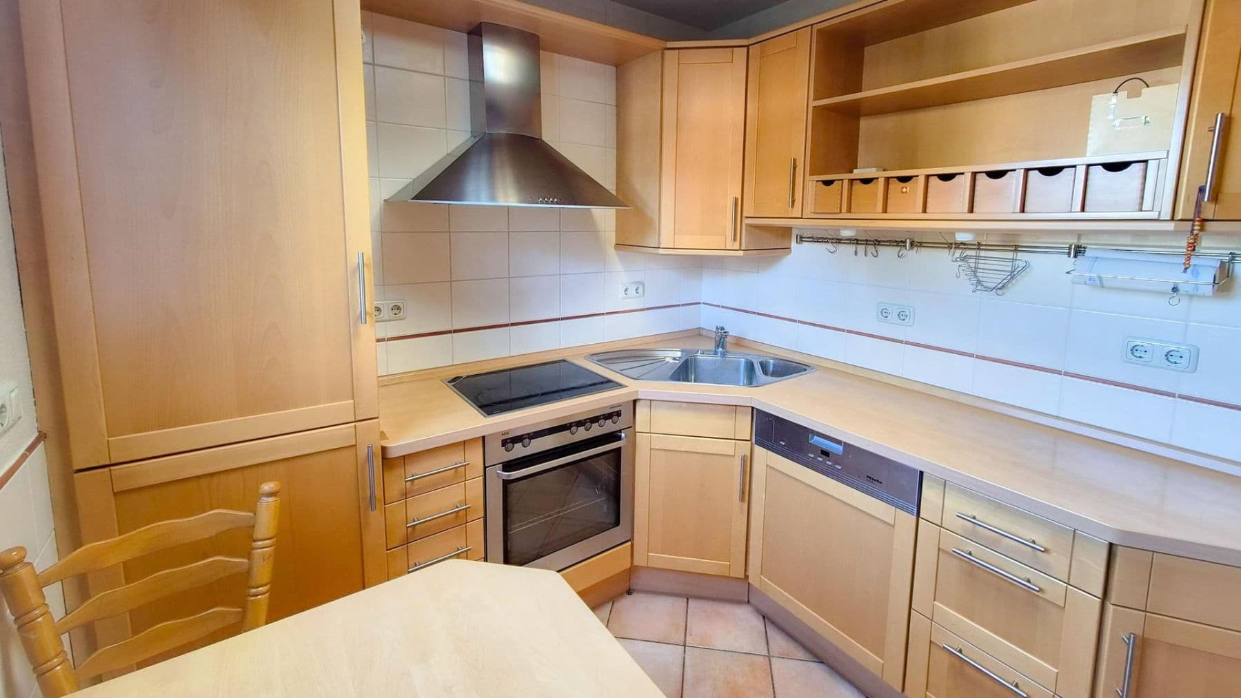 Prodej domu 132 m², pozemek 743 m², Moers, Severní Porýní-Vestfálsko Prodej domu 132 m², pozemek 743 m², Moers, Severní Porýní-Vestfálsko
