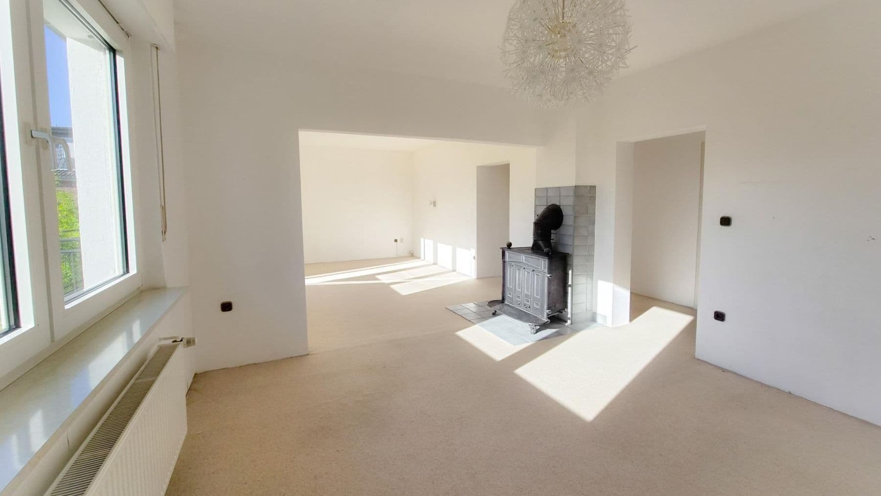 Prodej domu 132 m², pozemek 743 m², Moers, Severní Porýní-Vestfálsko Prodej domu 132 m², pozemek 743 m², Moers, Severní Porýní-Vestfálsko