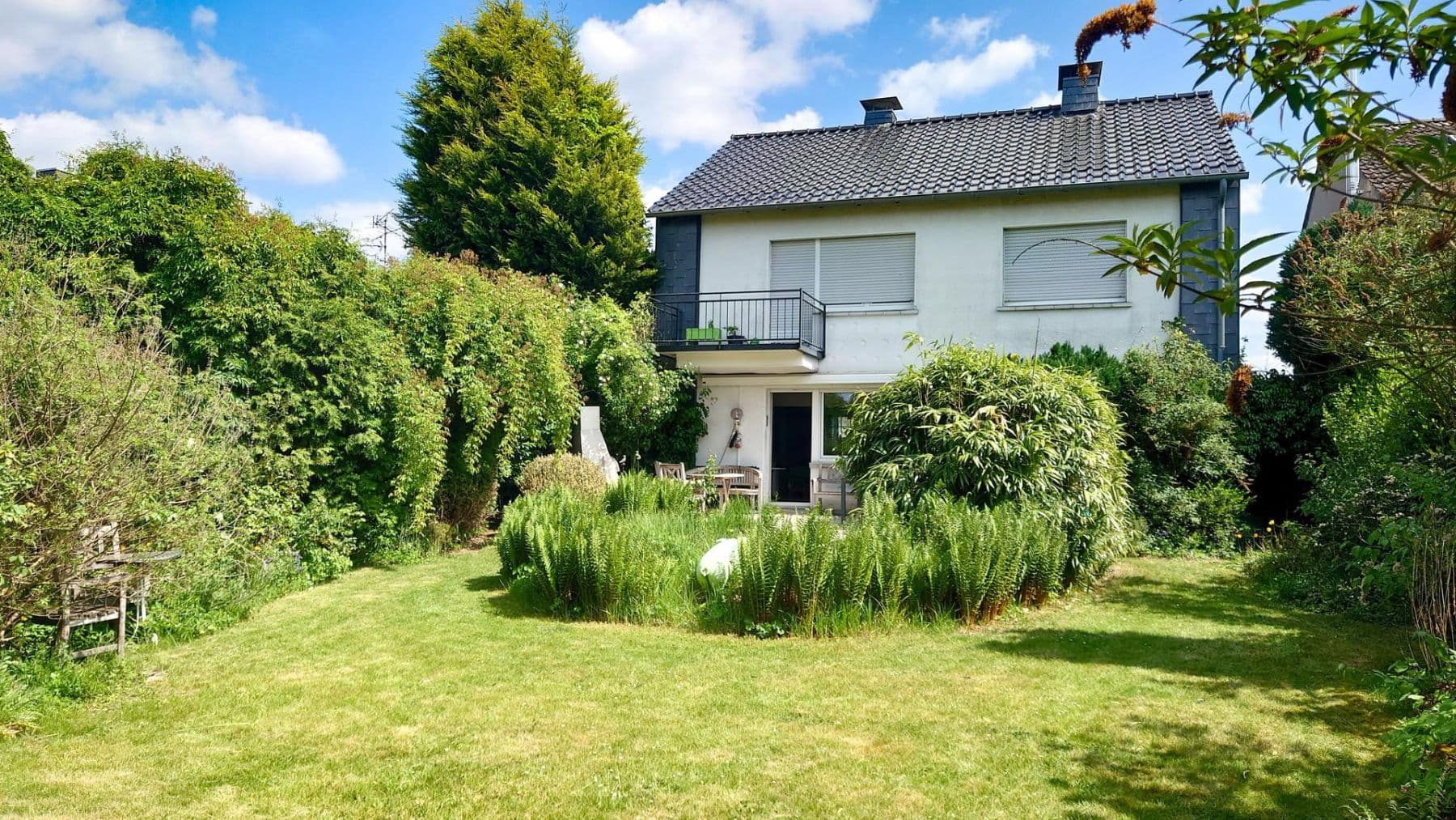 Prodej domu 132 m², pozemek 743 m², Moers, Severní Porýní-Vestfálsko Prodej domu 132 m², pozemek 743 m², Moers, Severní Porýní-Vestfálsko