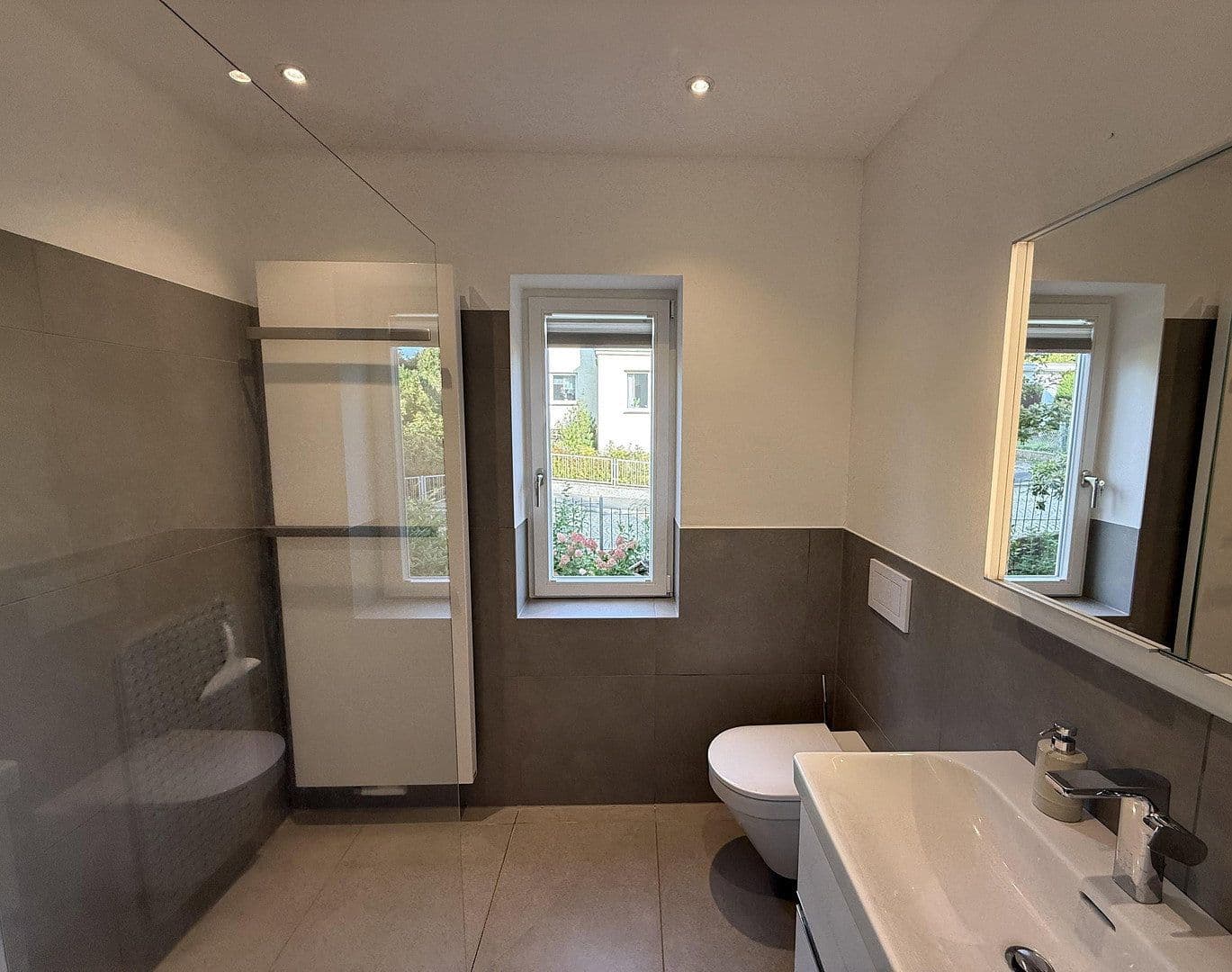 Pronájem bytu 4+1 157 m², Kassel, Hessen Pronájem bytu 4+1 157 m², Kassel, Hessen