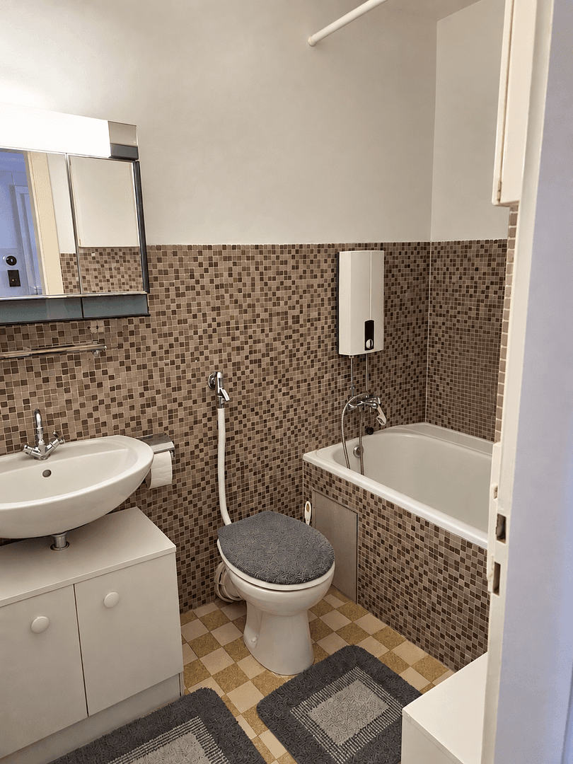 Prodej bytu 3+1 66 m², Duisburg, Severní Porýní-Vestfálsko Prodej bytu 3+1 66 m², Duisburg, Severní Porýní-Vestfálsko