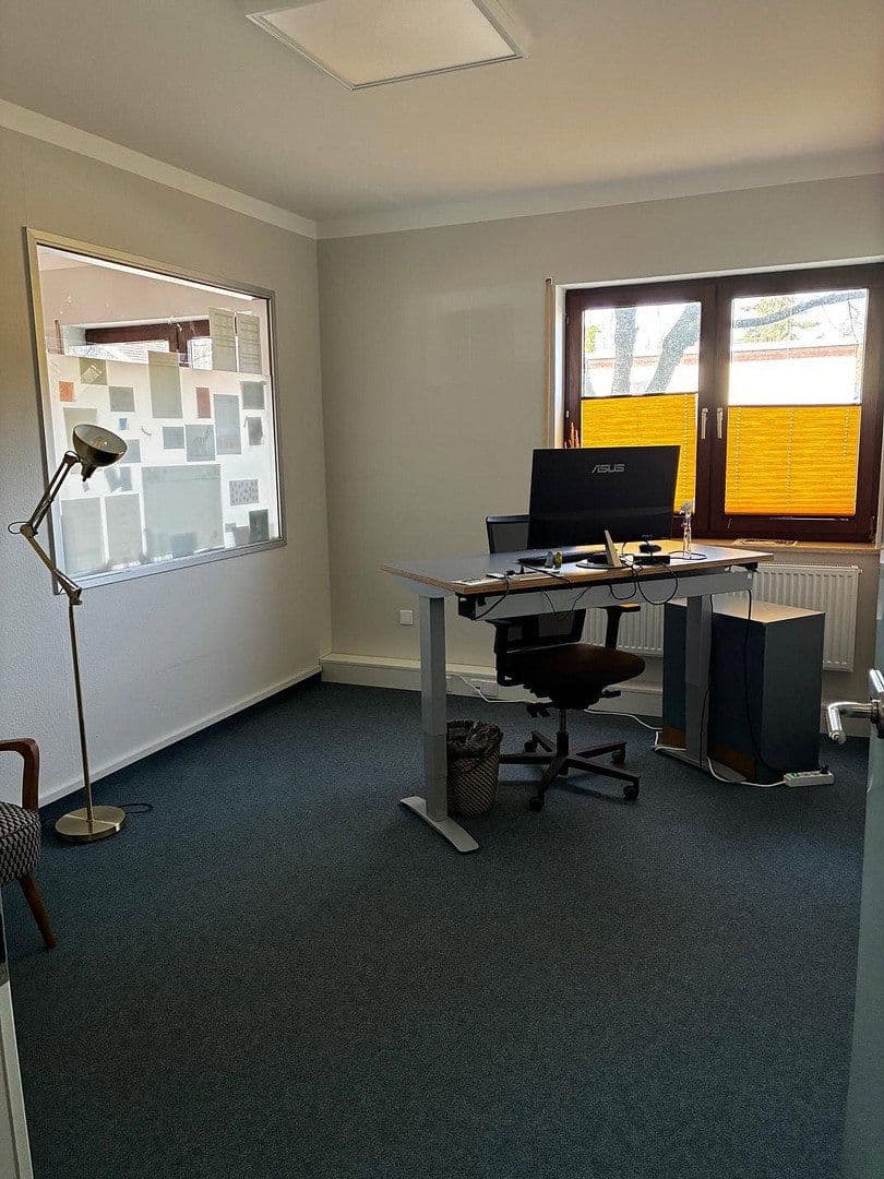 Pronájem kanceláře 88 m², Rudolf Diesel Strasse 7, Landsbeerg am Lech, Bavorsko Pronájem kanceláře 88 m², Rudolf Diesel Strasse 7, Landsbeerg am Lech, Bavorsko