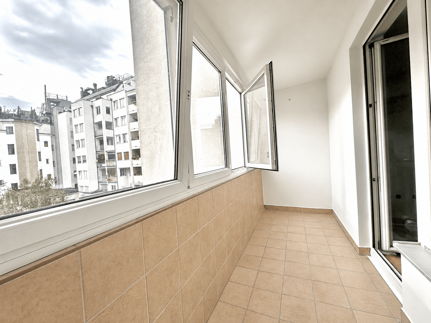 Pronájem bytu 3+1 67 m², Grubergasse 5, Wien, Wien Pronájem bytu 3+1 67 m², Grubergasse 5, Wien, Wien