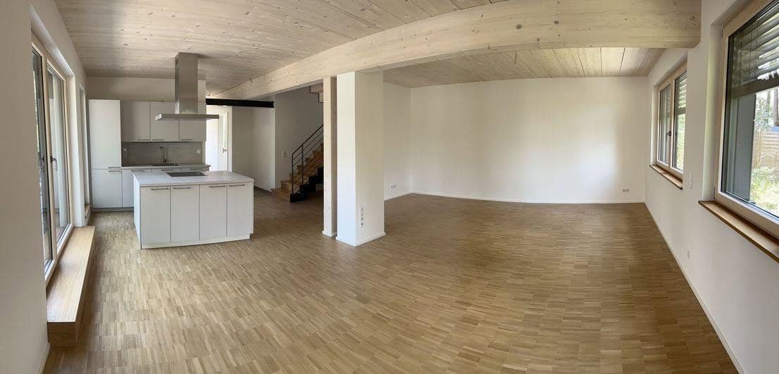Pronájem bytu 5+1 150 m², Wielandstr.5b, Zirndorf, Bavorsko Pronájem bytu 5+1 150 m², Wielandstr.5b, Zirndorf, Bavorsko