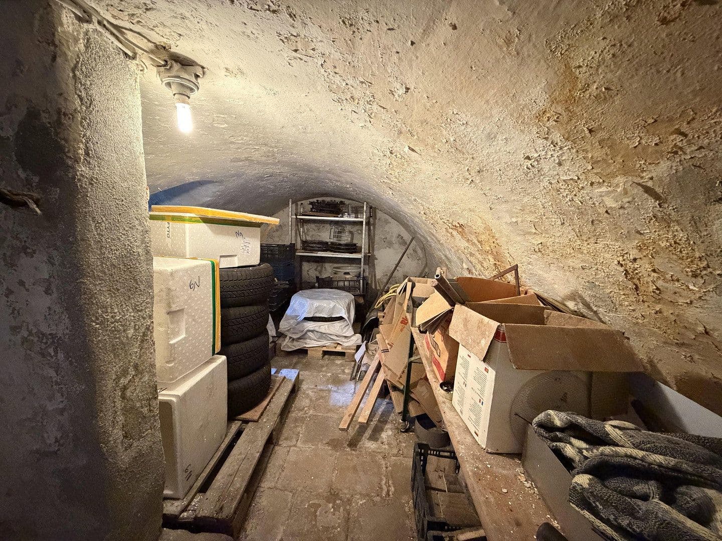 Prodej domu 295 m², pozemek 140 m², Gunzenhausen, Bavorsko Prodej domu 295 m², pozemek 140 m², Gunzenhausen, Bavorsko