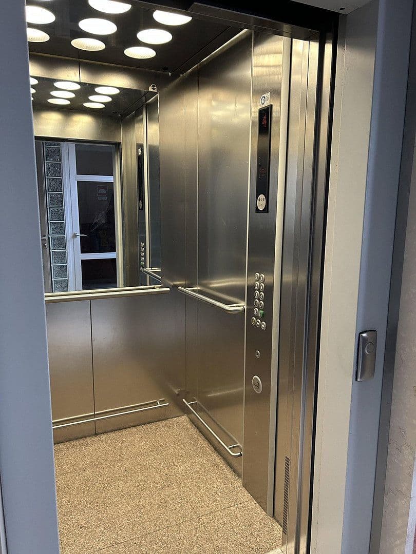 Pronájem bytu 2+kk 78 m², Bahnhofstraße 44, Kempten (Allgäu), Bavorsko Pronájem bytu 2+kk 78 m², Bahnhofstraße 44, Kempten (Allgäu), Bavorsko