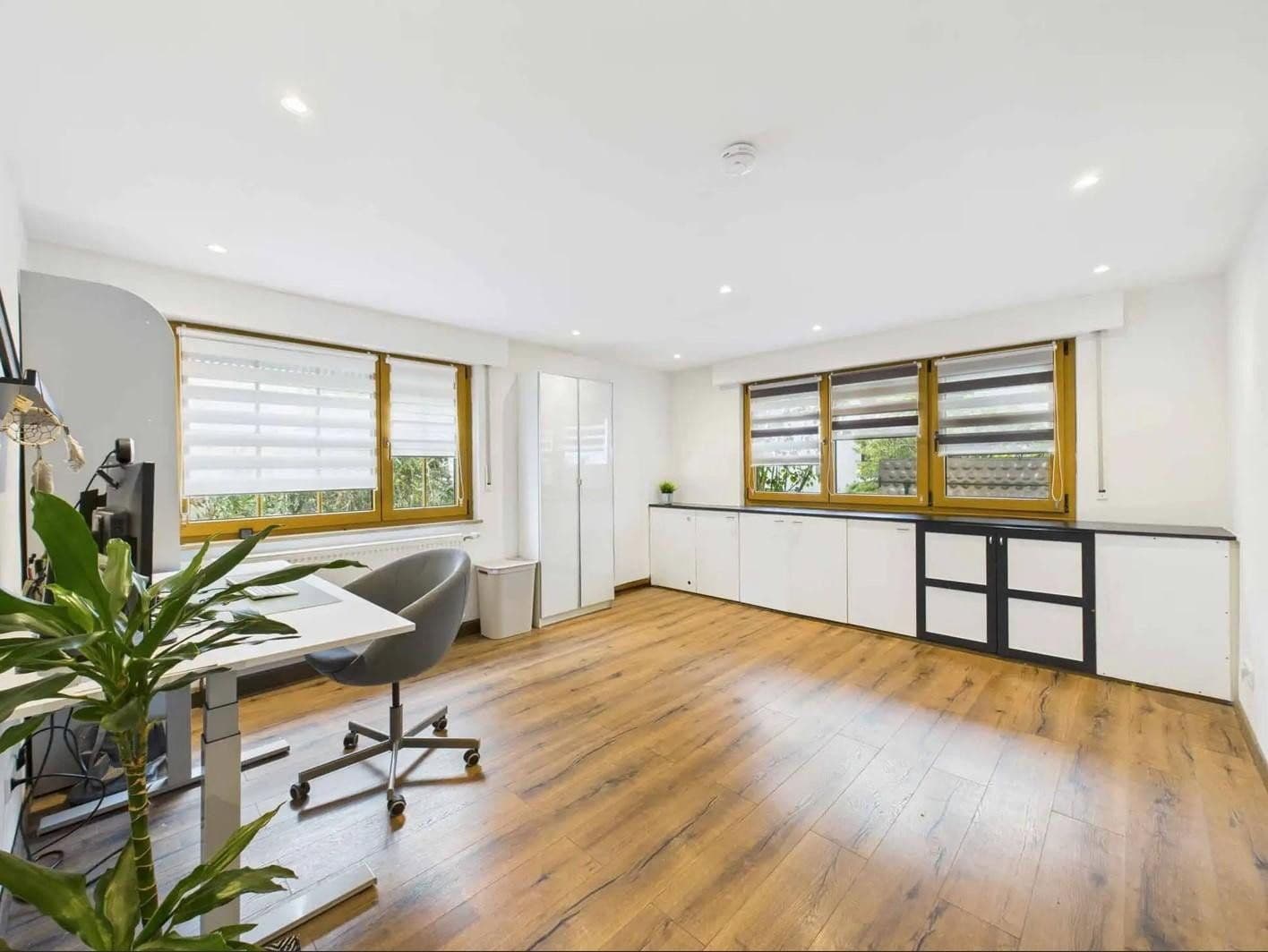Prodej domu 160 m², pozemek 299 m², Wilhelmstr. 55, Ostfildern, Bádensko-Württembersko Prodej domu 160 m², pozemek 299 m², Wilhelmstr. 55, Ostfildern, Bádensko-Württembersko