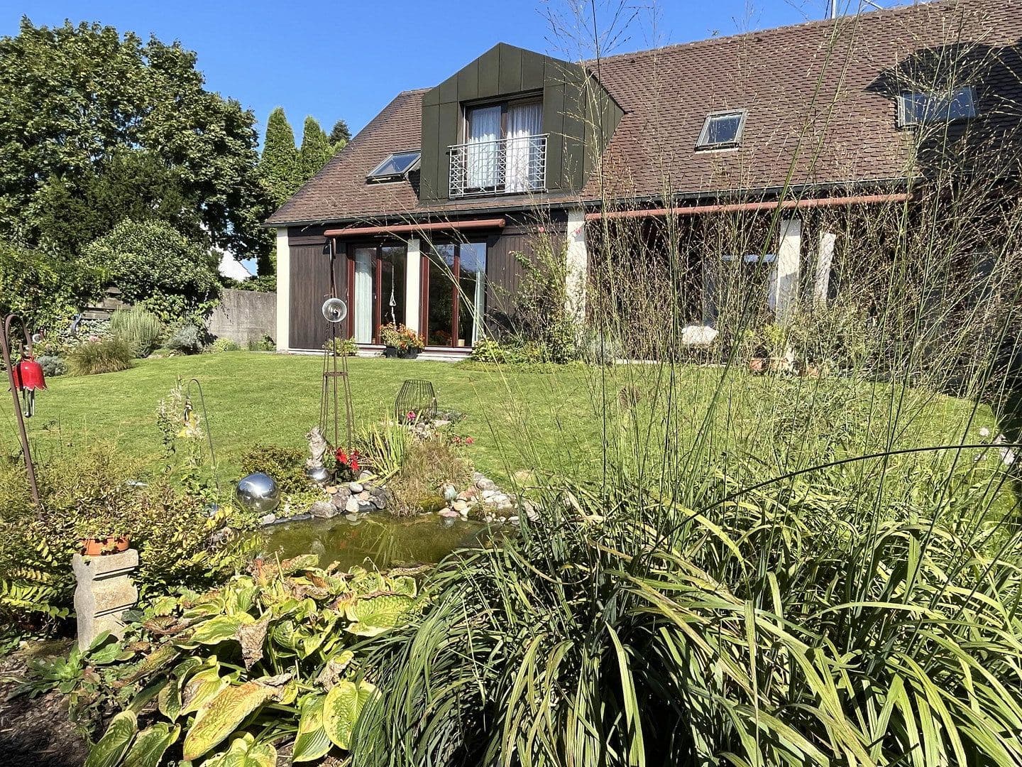 Prodej domu 230 m², pozemek 598 m², Adelsried, Bavorsko Prodej domu 230 m², pozemek 598 m², Adelsried, Bavorsko