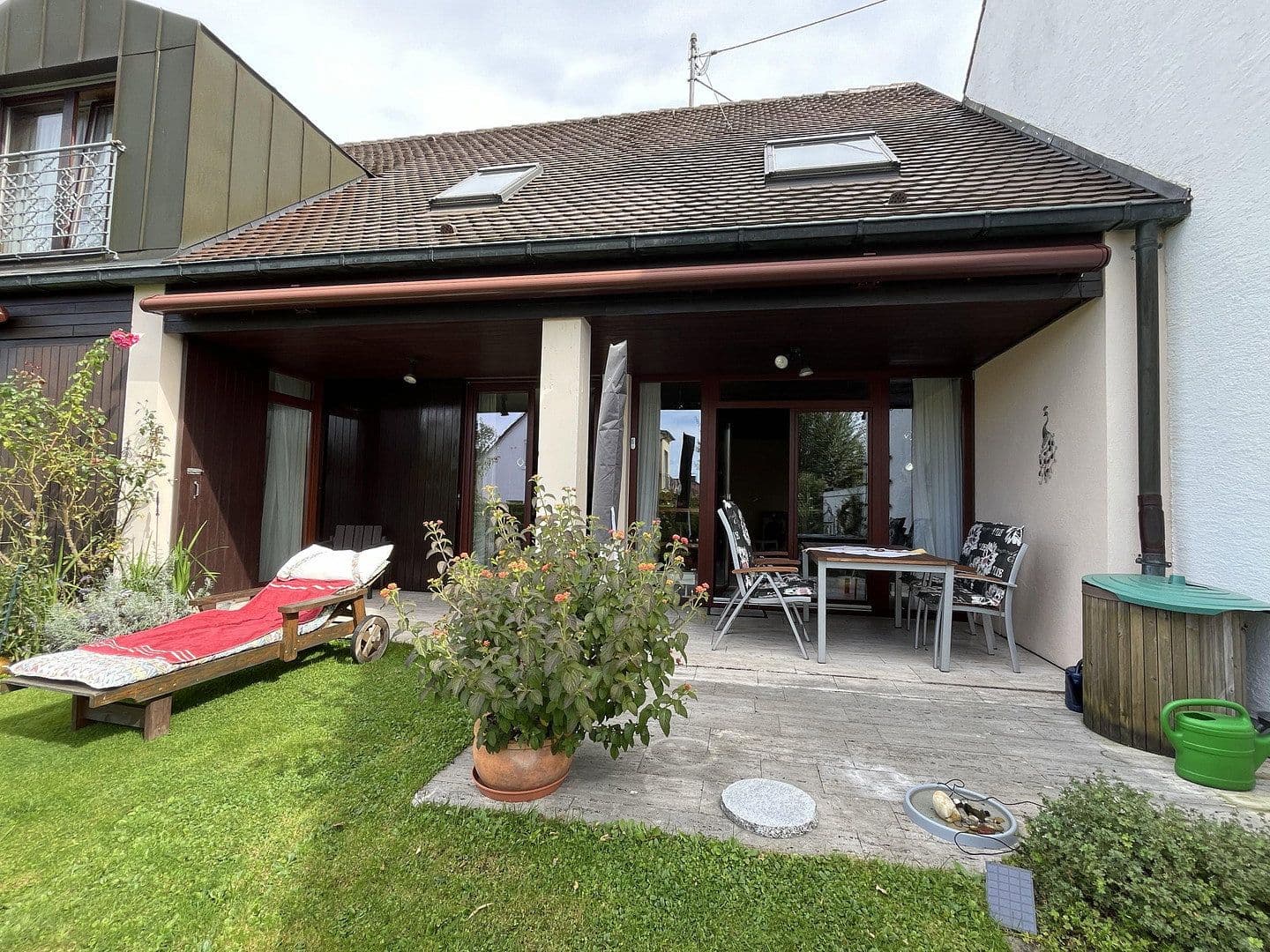 Prodej domu 230 m², pozemek 598 m², Adelsried, Bavorsko Prodej domu 230 m², pozemek 598 m², Adelsried, Bavorsko