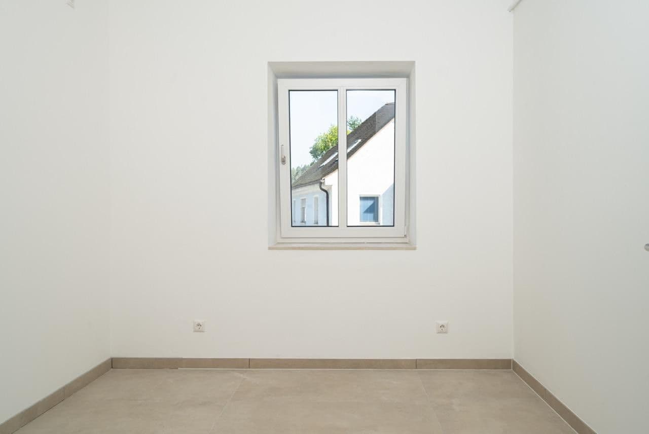 Pronájem kanceláře 135 m², Dinauer Straße 1, Kallmünz, Bavorsko Pronájem kanceláře 135 m², Dinauer Straße 1, Kallmünz, Bavorsko