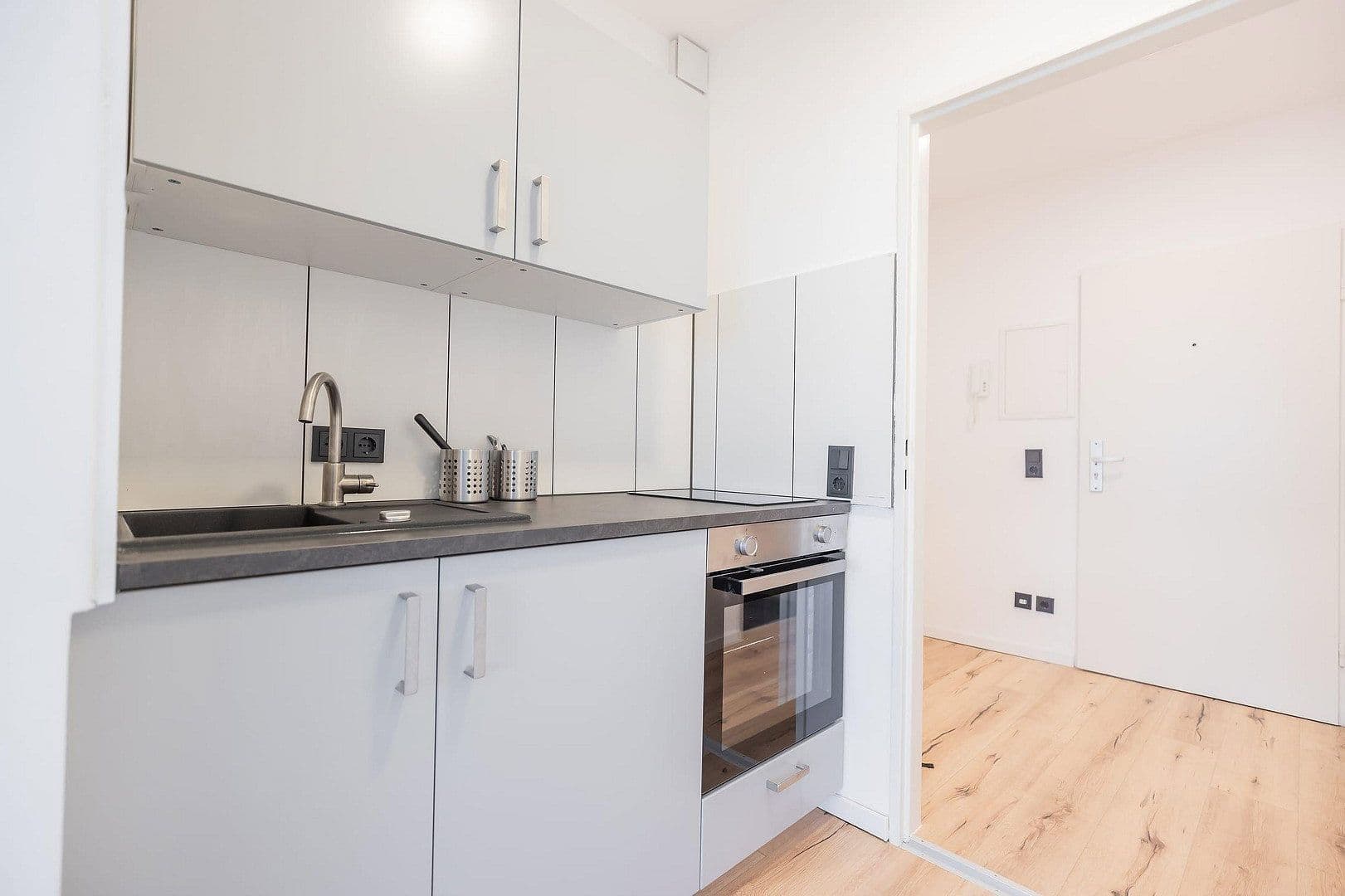 Pronájem bytu 1+1 40 m², Philipp-Zorn-Straße 66, Ansbach, Bavorsko Pronájem bytu 1+1 40 m², Philipp-Zorn-Straße 66, Ansbach, Bavorsko