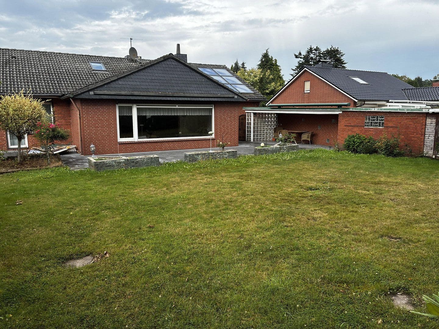 Prodej domu 170 m², pozemek 990 m², Wohltorf, Šlesvicko-Holštýnsko Prodej domu 170 m², pozemek 990 m², Wohltorf, Šlesvicko-Holštýnsko