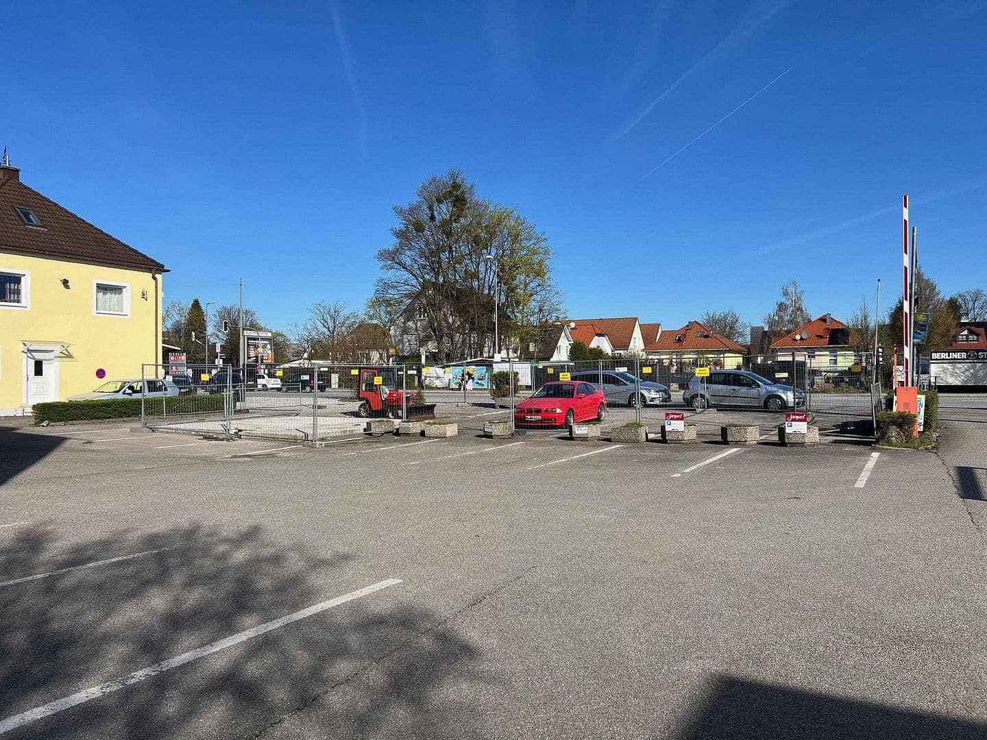 Pronájem pozemku 300 m², Bodenseestraße 235, München, Bavorsko Pronájem pozemku 300 m², Bodenseestraße 235, München, Bavorsko