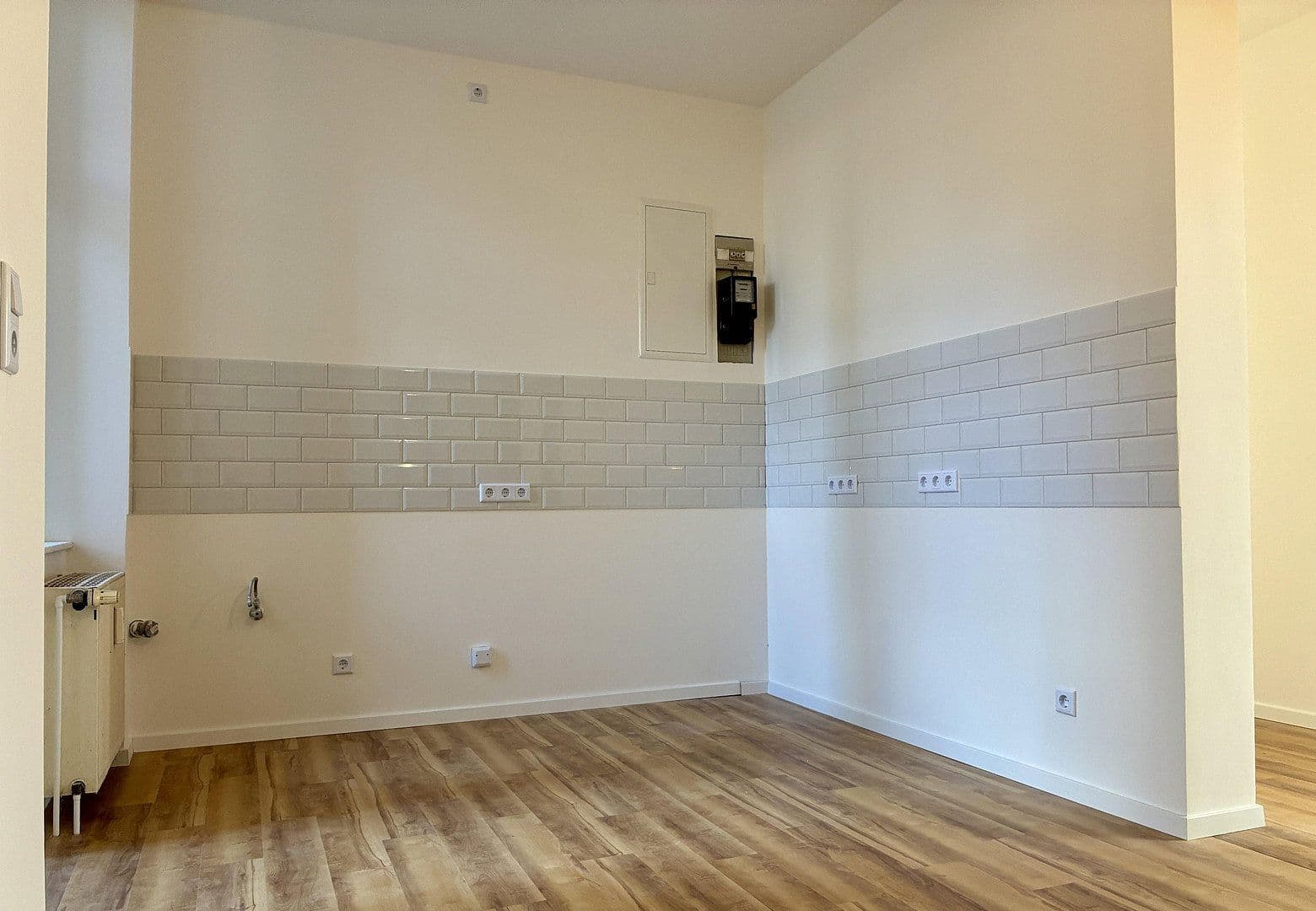 Pronájem bytu 5+1 141 m², Friedrich-Wilhelm-Straße 38, Braunschweig, Dolní Sasko Pronájem bytu 5+1 141 m², Friedrich-Wilhelm-Straße 38, Braunschweig, Dolní Sasko